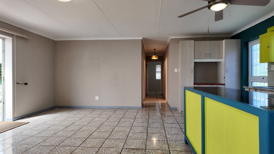 3 Bedroom Property for Sale in Stilbaai Wes Western Cape